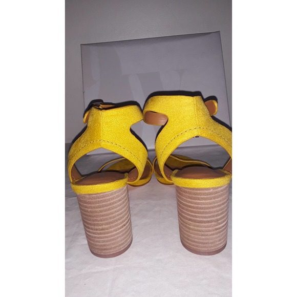NIB Nine West Yellow SINDIE Block Heel Sandals 6M - Picture 5 of 8